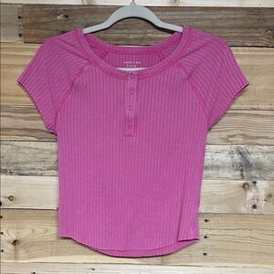 American Eagle Outfitters size Large Vibrant Pink Ribbed Short Sleeve Crop Top